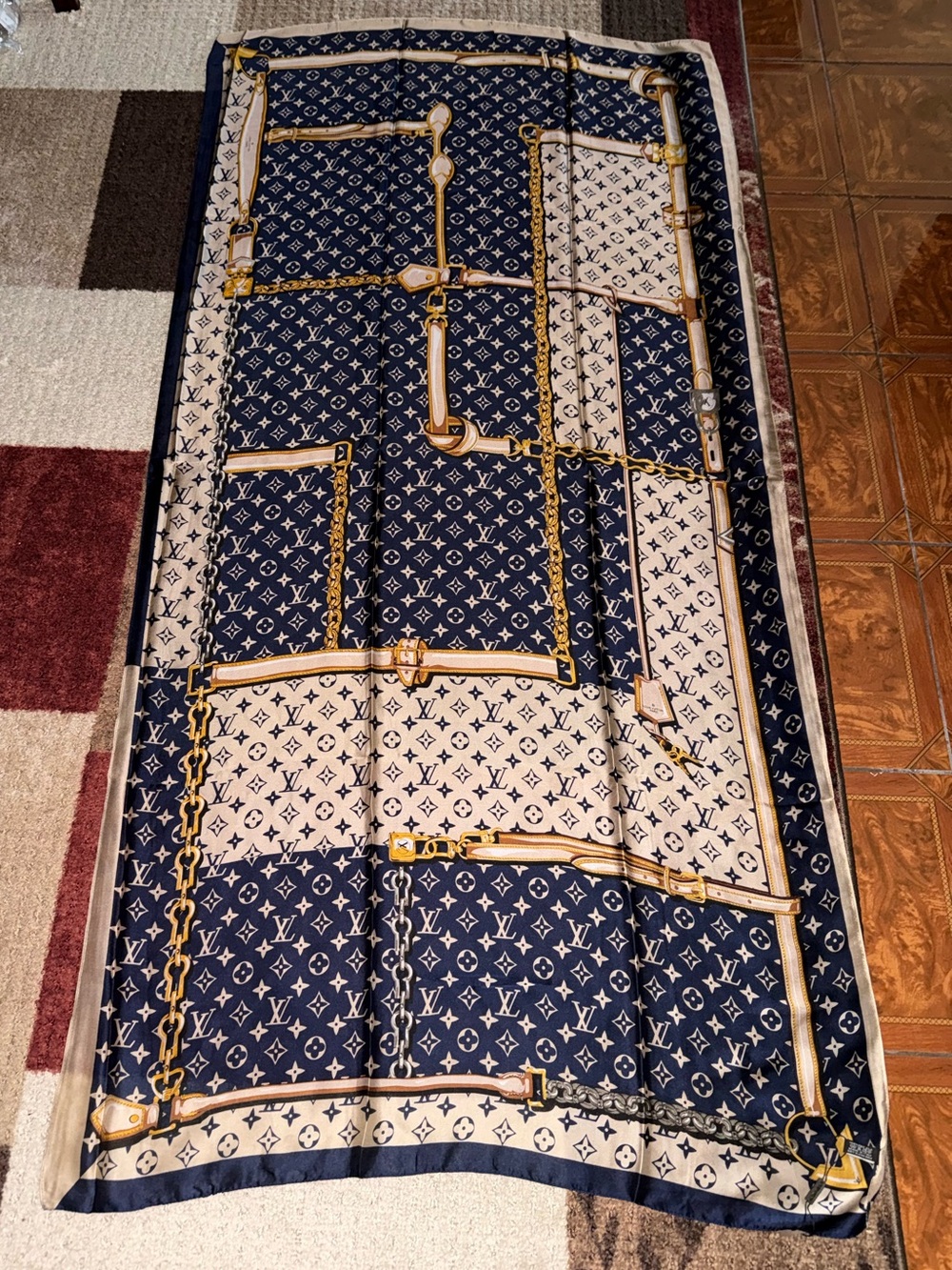 “Lock & Key” Navy Blue 100% Soie Silk Scarf Wrap- NWT